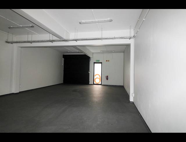 151M² BUSINESS TO LET IN NDABENI